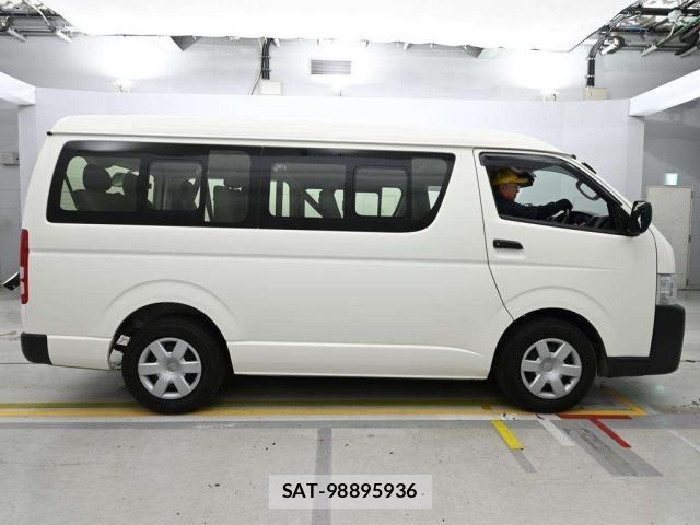 Toyota HIACE WAGON 2019 8915125-3