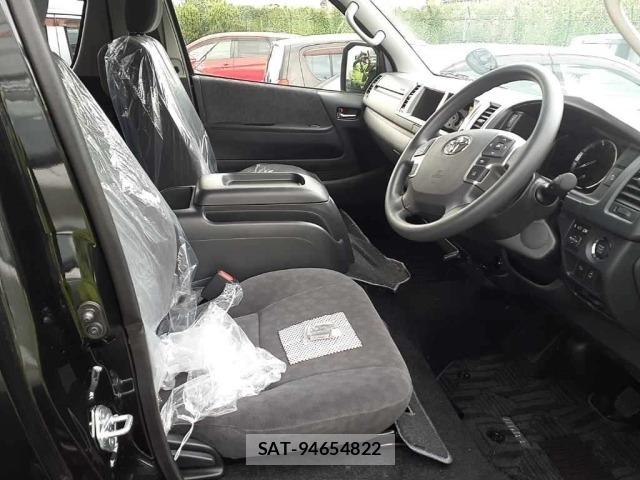 Toyota HIACE WAGON 2025 8679141-10