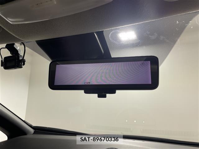 Nissan LEAF 2017 8675747-10
