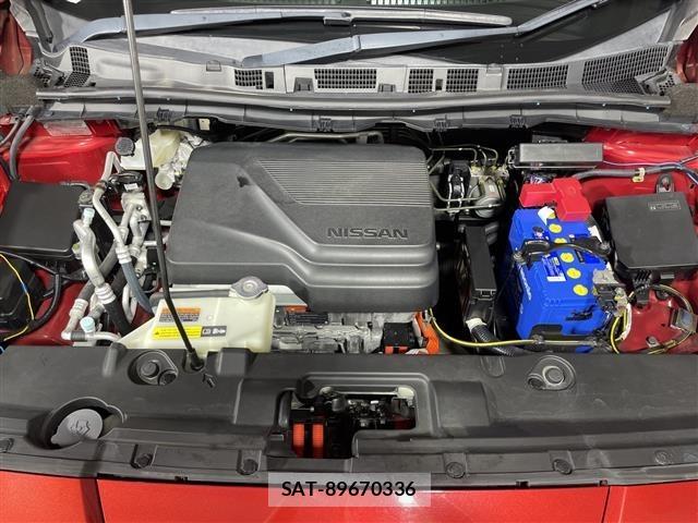 Nissan LEAF 2017 8675747-14