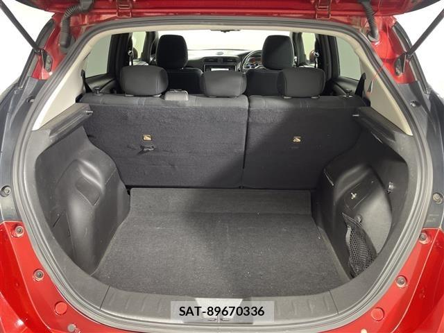 Nissan LEAF 2017 8675747-2