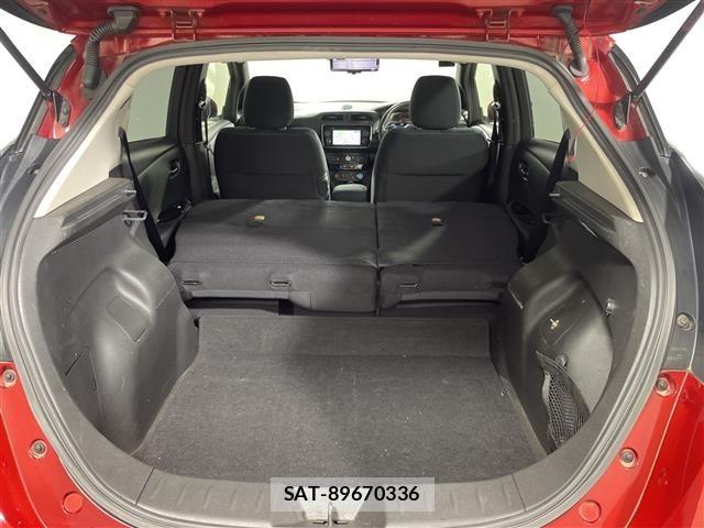 Nissan LEAF 2017 8675747-6