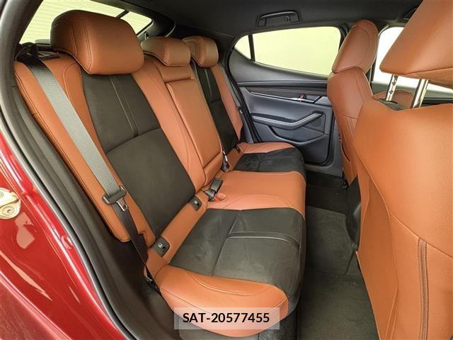 Mazda MAZDA3 2024 8732853-4