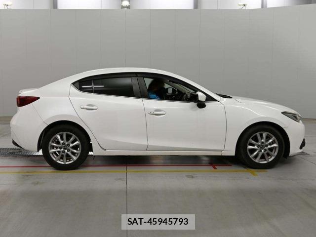 Mazda AXELA 2013 8802180-3