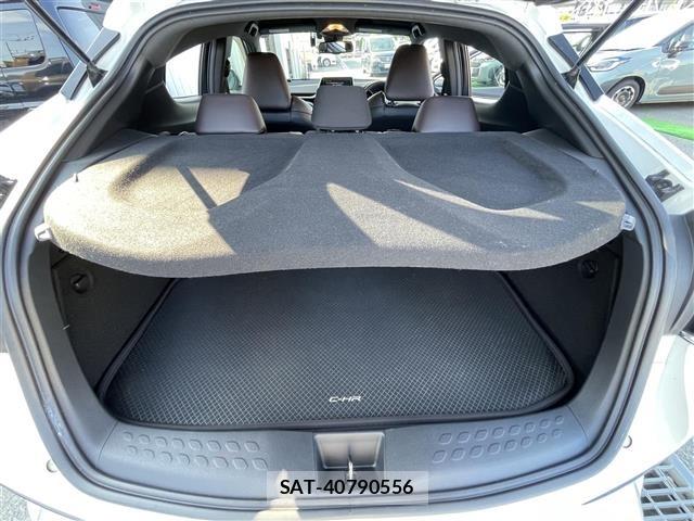 Toyota C-HR 2017 8724258-10