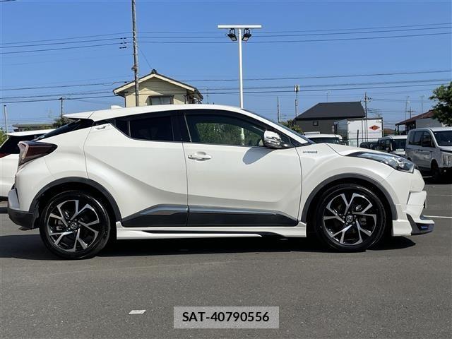 Toyota C-HR 2017 8724258-20