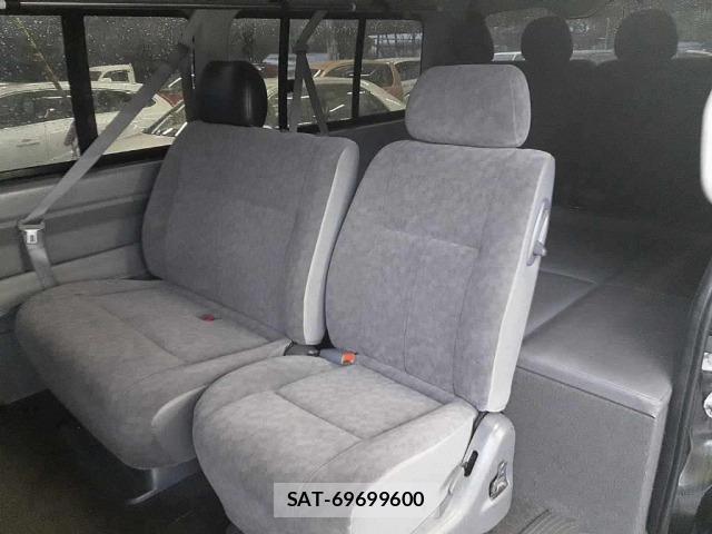 Toyota HIACE WAGON 2008 8861600-12