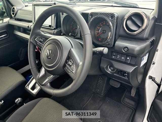 Suzuki JIMNY SIERRA 2024 8916217-3