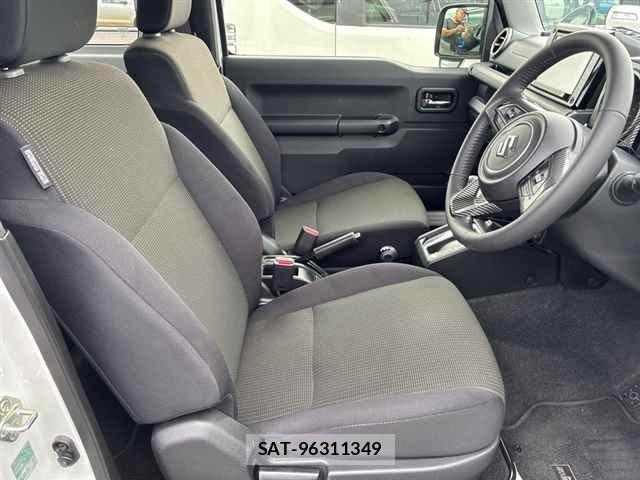 Suzuki JIMNY SIERRA 2024 8916217-7