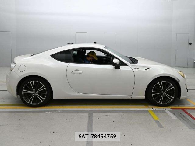 Toyota 86 2012 8890694-3