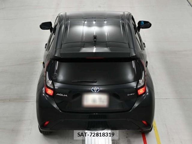 Toyota AQUA 2024 8704704-8