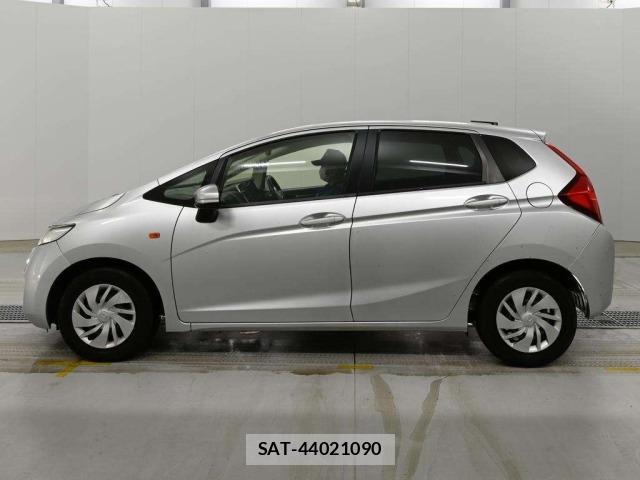 Honda FIT 2016 8862123-4