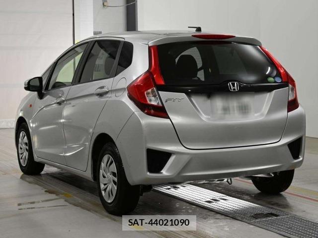 Honda FIT 2016 8862123-6