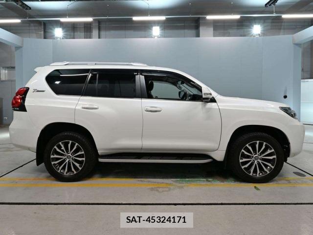 Toyota LAND CRUISER PRADO 2019 8906696-3