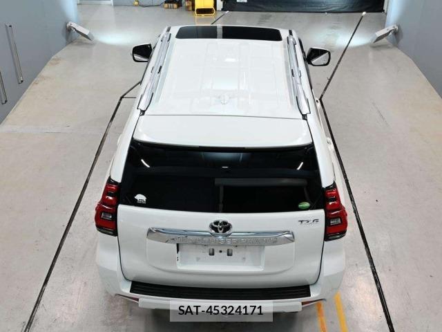 Toyota LAND CRUISER PRADO 2019 8906696-8