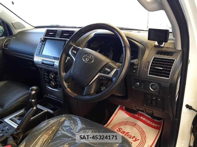 Toyota LAND CRUISER PRADO 2019 8906696-9