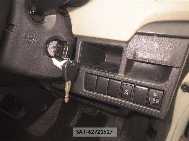Suzuki WAGON R 2013 8679319-8