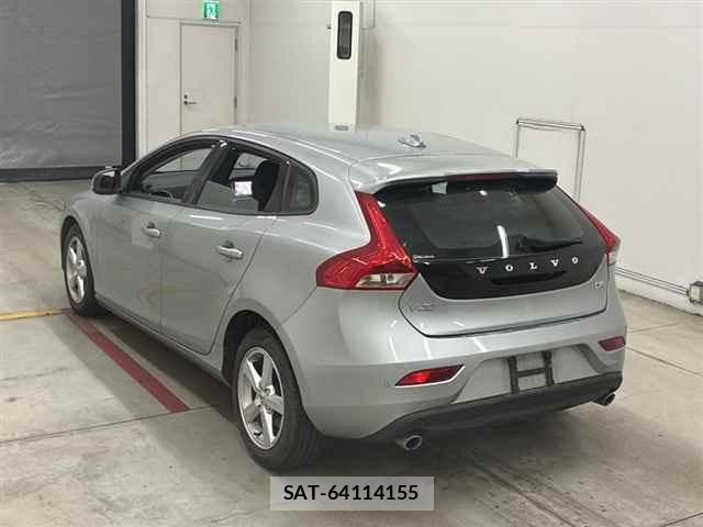 Volvo V40 2017 8705960-1
