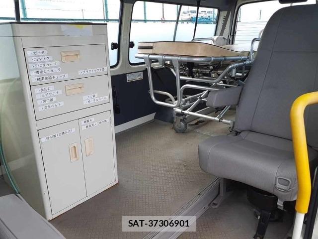 Toyota HIACE VAN 2003 8677760-12