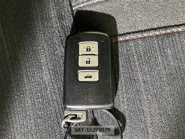 Toyota CROWN 2016 8734481-4