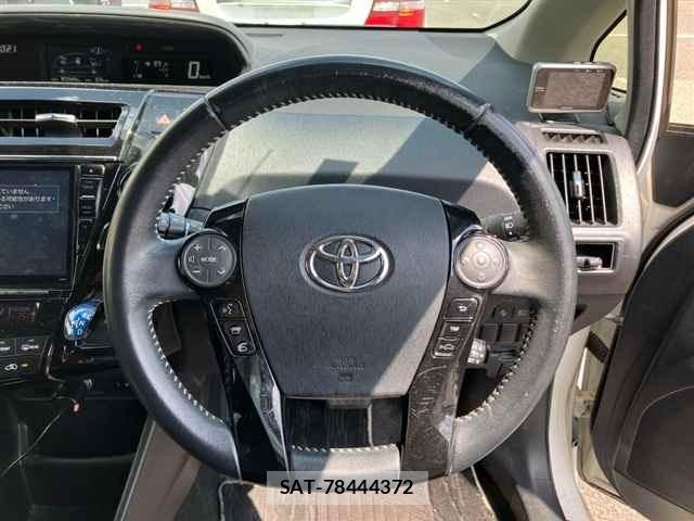 Toyota PRIUS 2016 8710336-3