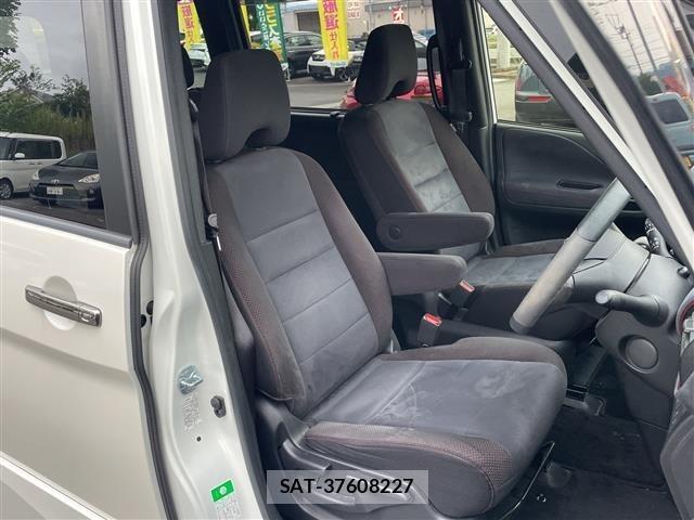 Nissan SERENA 2018 8717139-12