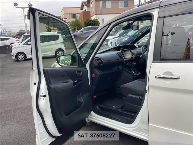 Nissan SERENA 2018 8717139-4