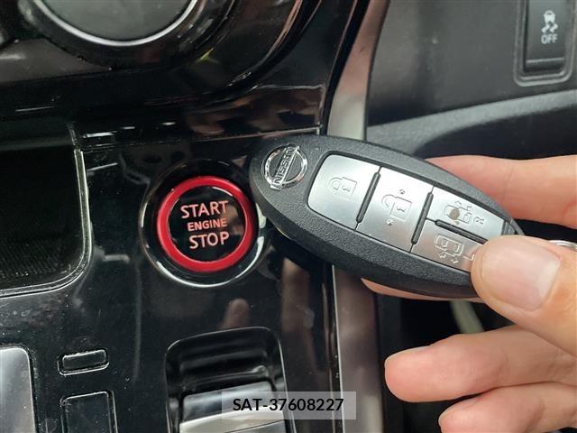 Nissan SERENA 2018 8717139-9