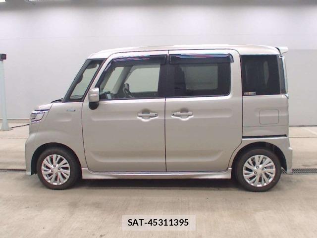 Suzuki SPACIA 2019 8913213-4