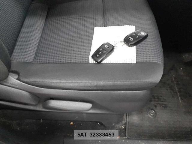Toyota NOAH 2022 8870251-10