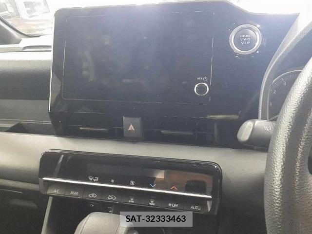 Toyota NOAH 2022 8870251-12
