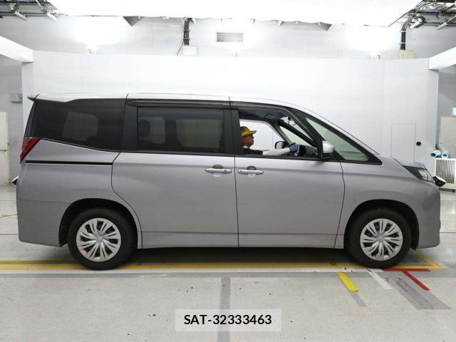 Toyota NOAH 2022 8870251-3