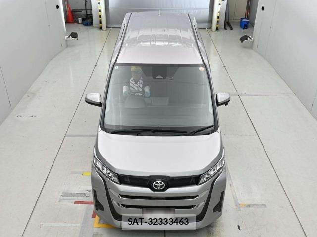 Toyota NOAH 2022 8870251-7