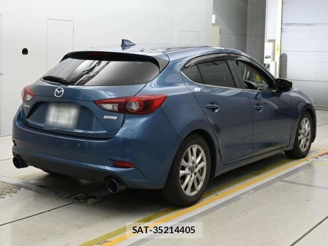 Mazda AXELA 2017 8911512-1