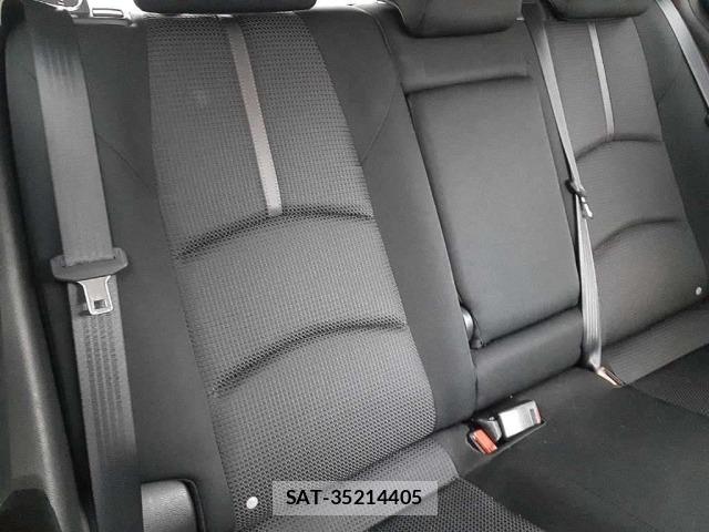Mazda AXELA 2017 8911512-11