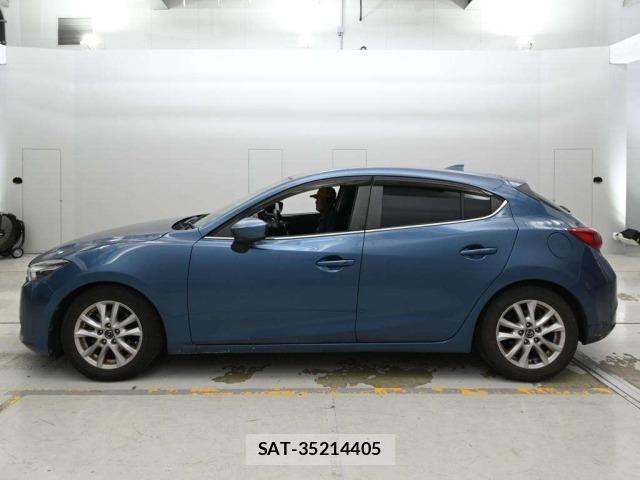 Mazda AXELA 2017 8911512-4