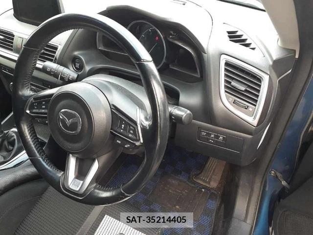 Mazda AXELA 2017 8911512-9