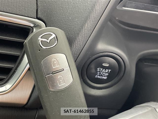 Mazda AXELA 2014 8678429-1