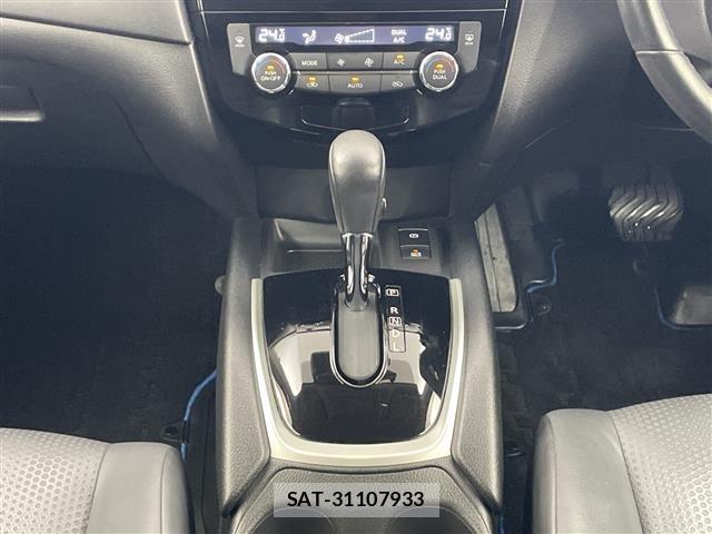 Nissan X-TRAIL 2018 8762819-12
