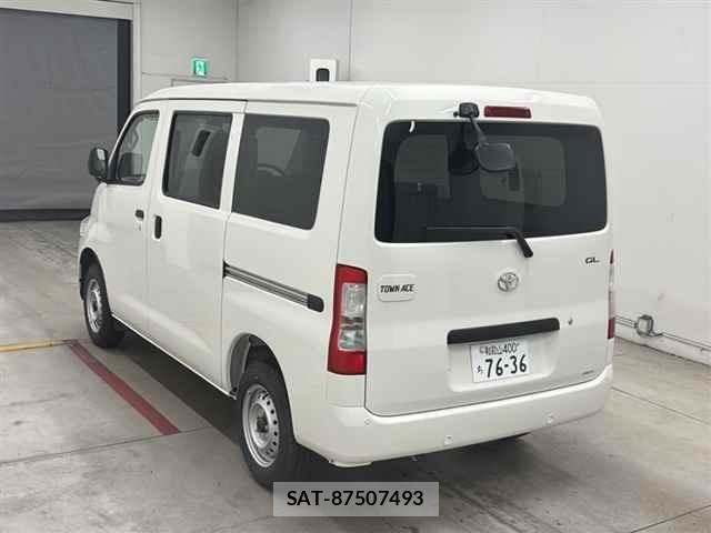 Toyota TOWNACE VAN 2026 8709270-1