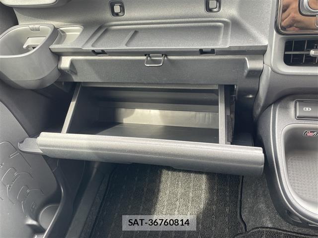 Toyota SIENTA 2024 8764131-5