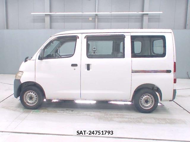 Toyota TOWNACE VAN 2013 8688032-4