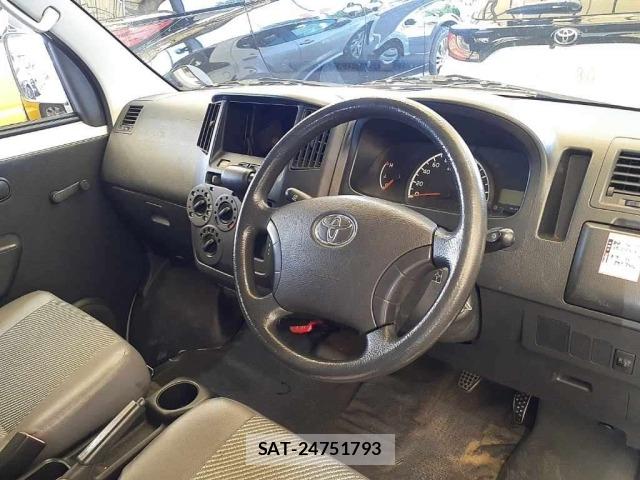Toyota TOWNACE VAN 2013 8688032-7