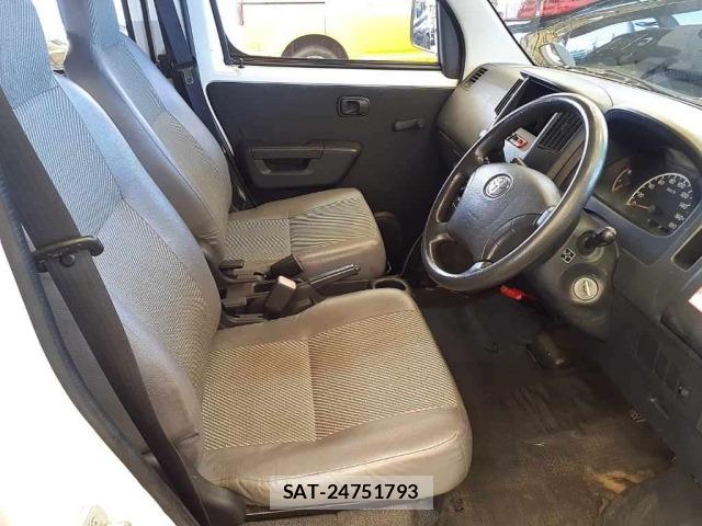 Toyota TOWNACE VAN 2013 8688032-8