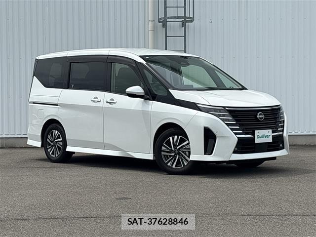 Nissan SERENA 2023 8717140-0