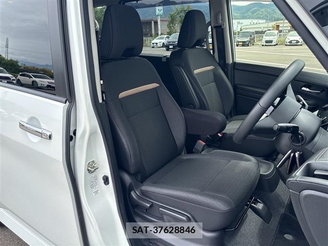 Nissan SERENA 2023 8717140-6