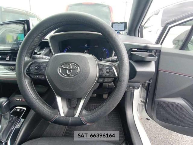Toyota COROLLA SPORT 2018 8888908-9