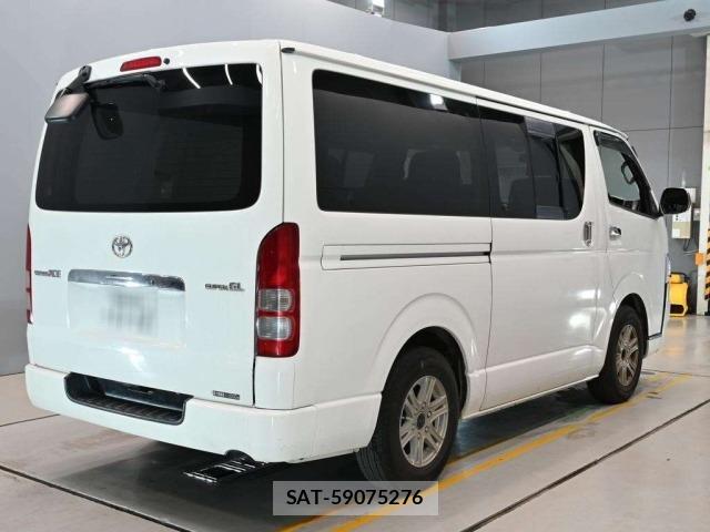 Toyota HIACE VAN 2010 8677761-1