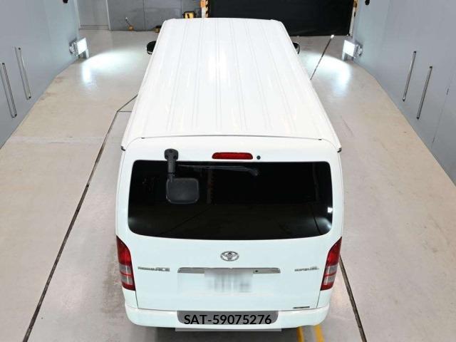 Toyota HIACE VAN 2010 8677761-8