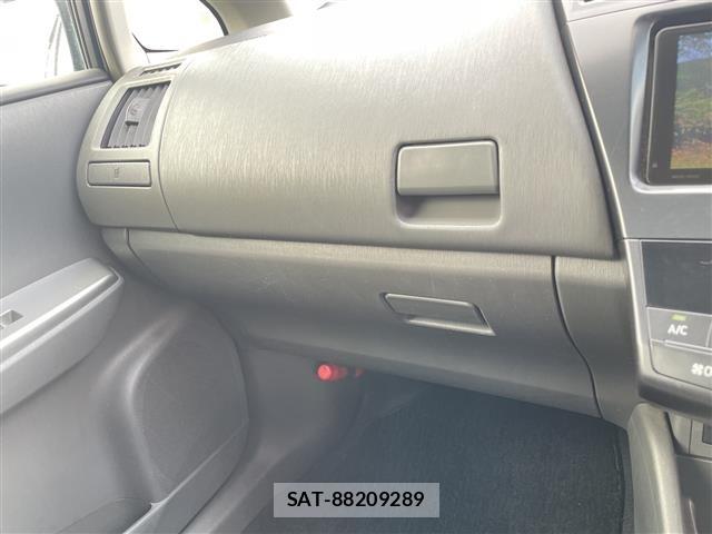 Toyota PRIUS 2013 8938709-20
